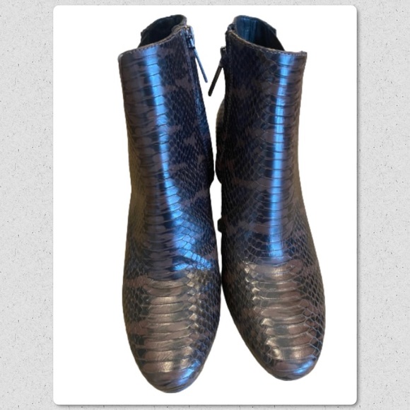 27 Edit Naturalizer Persia Snakeskin Booties - Picture 1 of 9